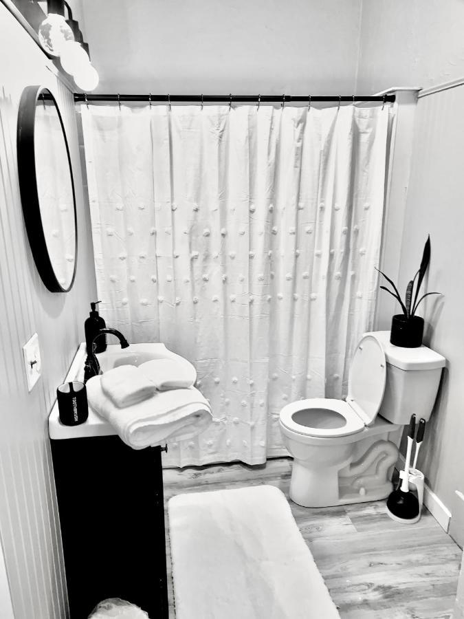 Newly Renovated Cozy Home Minutes From Broadmoor And Downtown Колорадо Спрингс Екстериор снимка