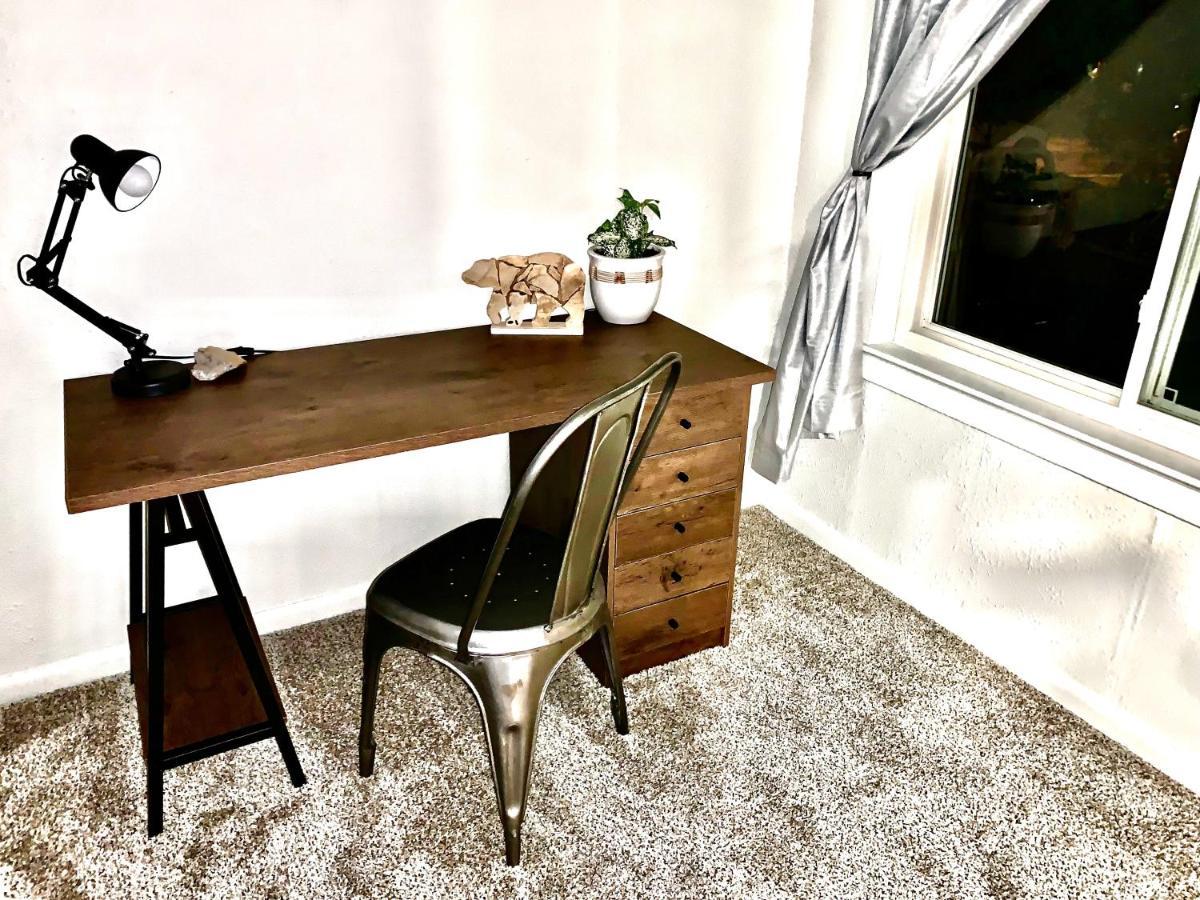 Newly Renovated Cozy Home Minutes From Broadmoor And Downtown Колорадо Спрингс Екстериор снимка