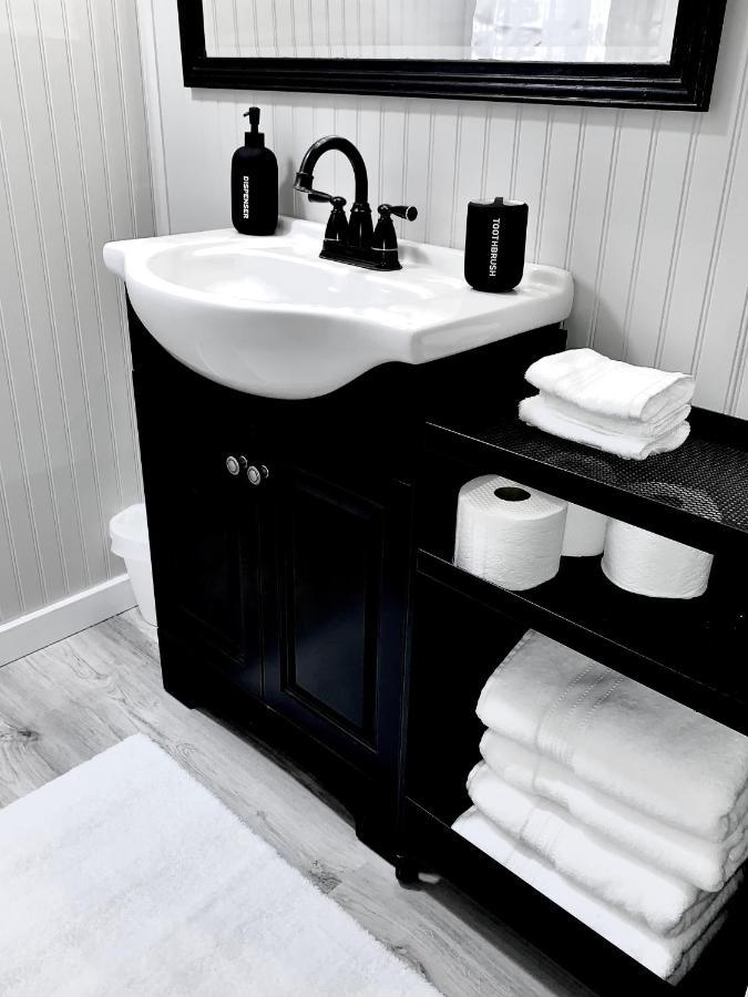 Newly Renovated Cozy Home Minutes From Broadmoor And Downtown Колорадо Спрингс Екстериор снимка