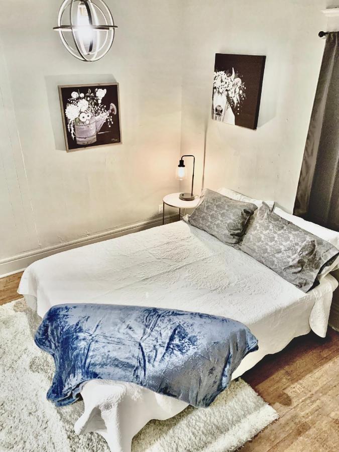Newly Renovated Cozy Home Minutes From Broadmoor And Downtown Колорадо Спрингс Екстериор снимка