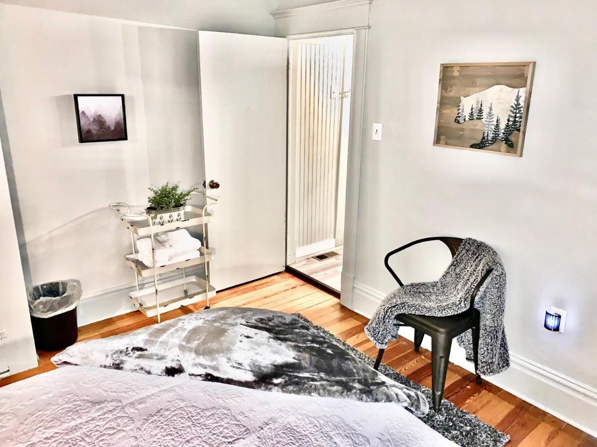Newly Renovated Cozy Home Minutes From Broadmoor And Downtown Колорадо Спрингс Екстериор снимка